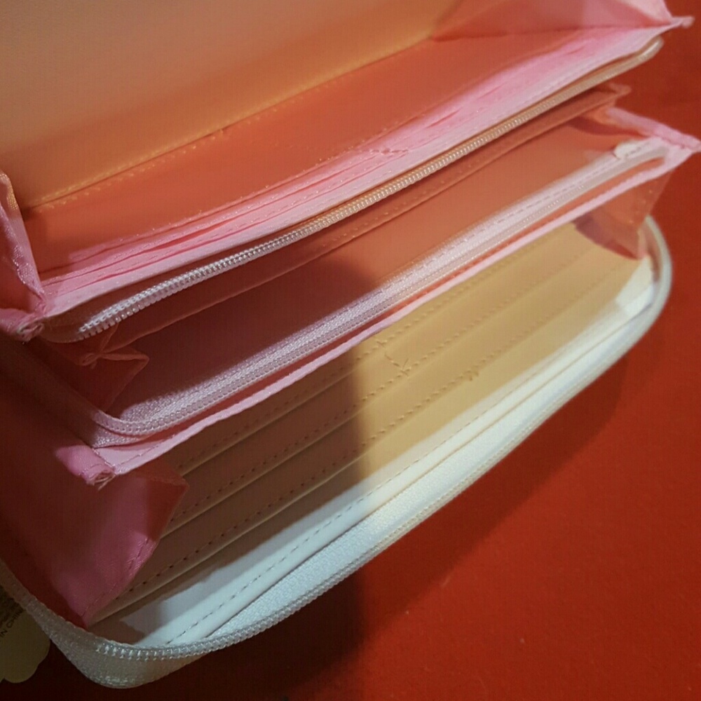 Wallet - Picture 3 of 4